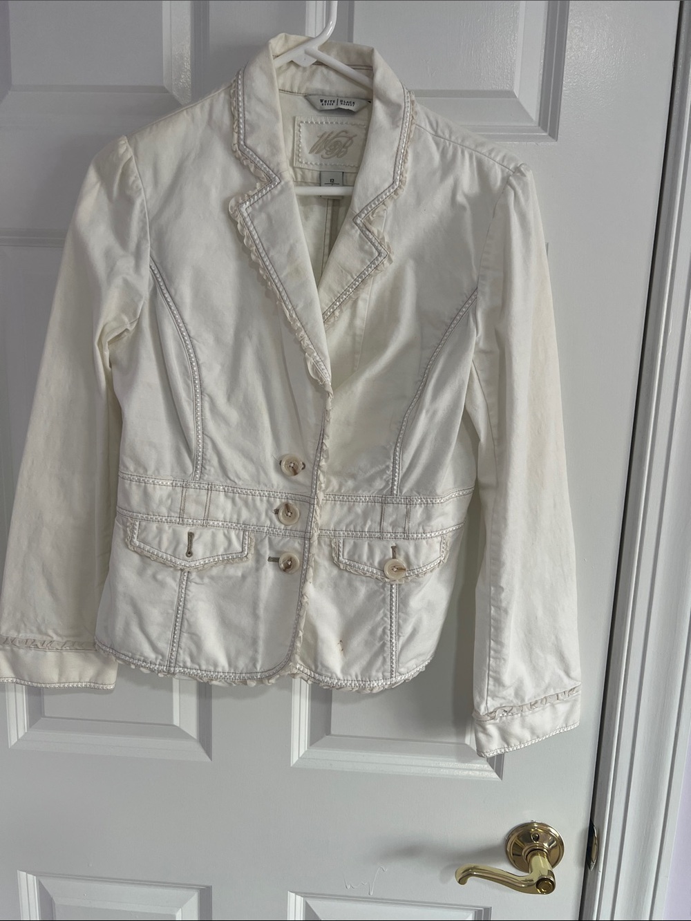 White House Black Market Cream Notched-Lapel Blazer